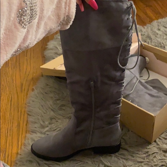 Grey boots size 7 - Picture 5 of 9